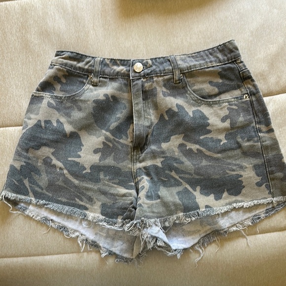 mittoshop Pants - Camo Print Women's Shorts